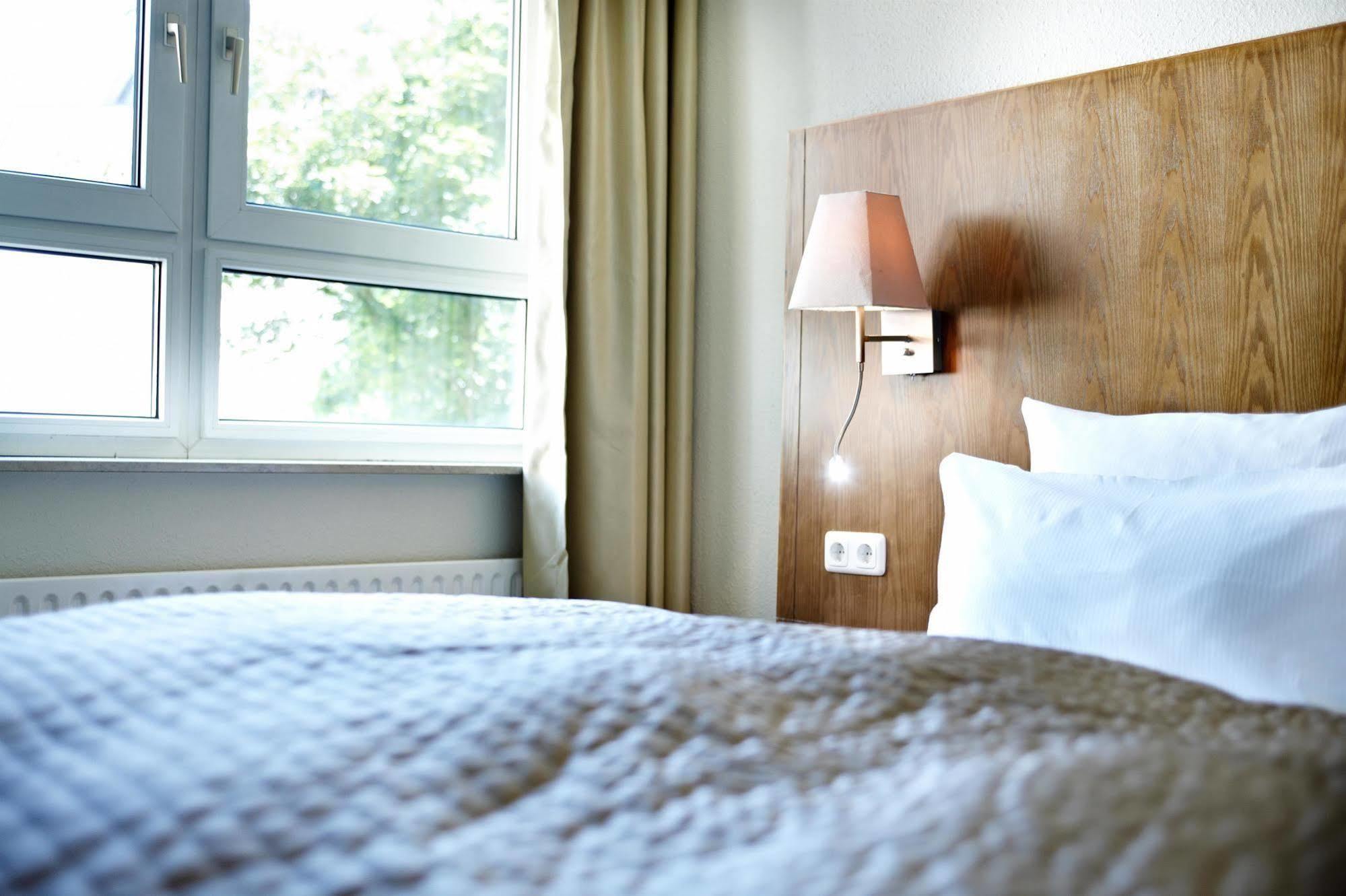 Hotel Domicil Hamburg By Golden Tulip Exteriör bild